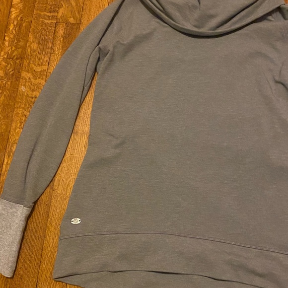 Athleta Cowl Neck Long Sleeved Shirt - Picture 2 of 5